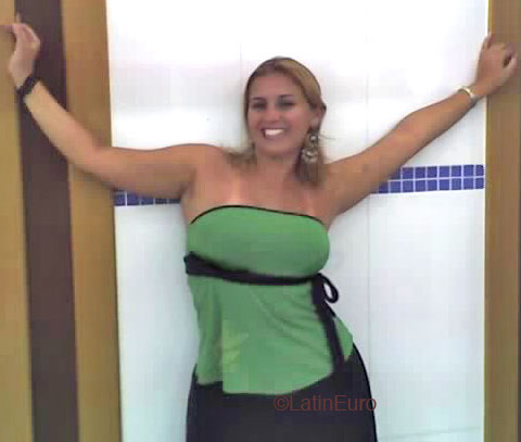 Date this passionate Brazil girl Pricila from ATIBAIA B4106