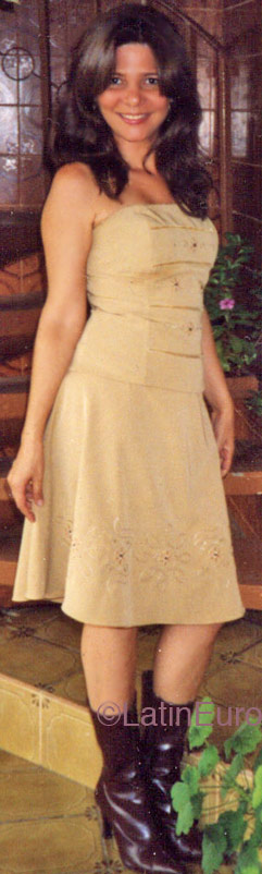 Date this attractive Brazil girl Caroline from BELO HORIZONTE B2784