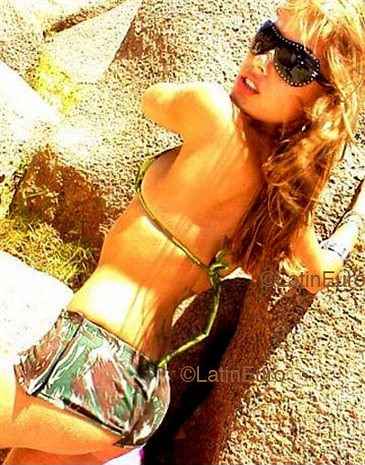 Date this charming Brazil girl Sabrina from SANTA MARIA DE JETIBA B4196