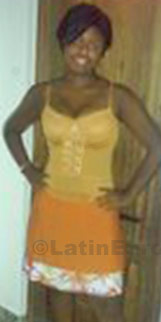 Date this charming Brazil girl Thaina from Olinda B422