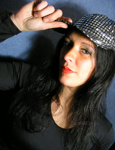 Date this passionate Brazil girl Luciana from PORTO ALEGRE B4247