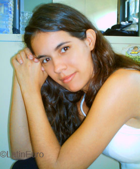 Date this attractive Brazil girl Daniele from APARECIDA DE GOIANIA B4265