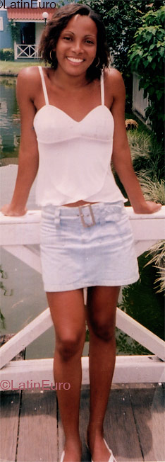 Date this pretty Brazil girl Denise from BARRA DO PIRAI B4345