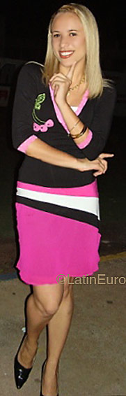 Date this sensual Brazil girl Kelly from PIRAJUI B4419