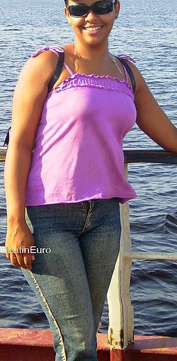 Date this hard body Brazil girl Adelina from MANAUS B4421