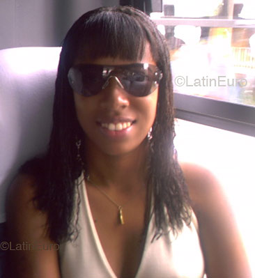 Date this lovely Brazil girl Juliana from NITEROI B4518