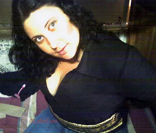 Date this foxy Brazil girl Angela from MANDAGUARI B4619