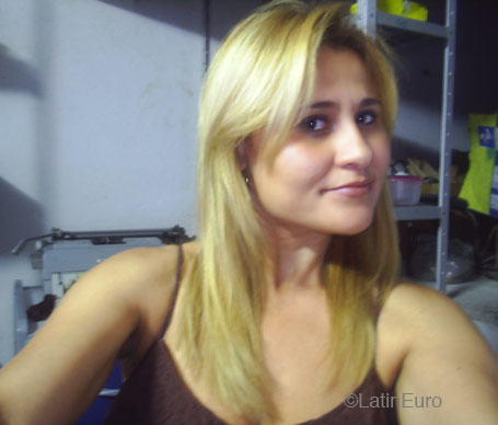 Date this funny Brazil girl Adriana from BELO HORIZONTE B4639
