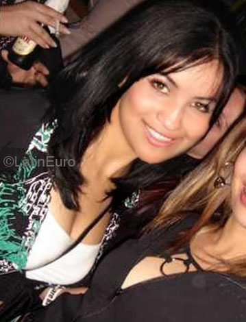 Date this charming Brazil girl Sandra from CASCAVEL B4645