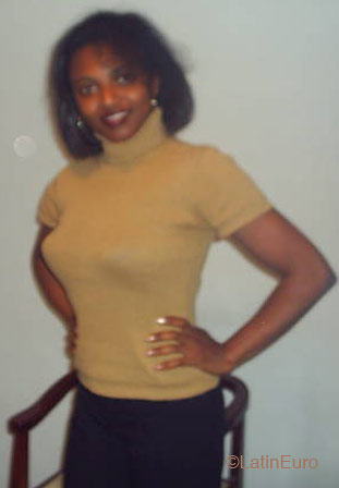 Date this voluptuous Brazil girl Lucia from Diadema B1592