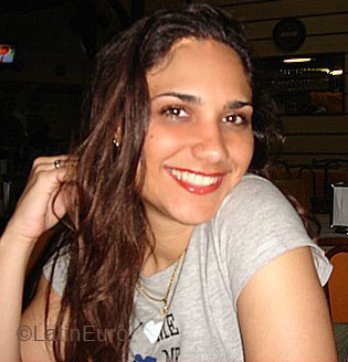 Date this gorgeous Brazil girl Maristela from RIO DE JANEIRO B4798