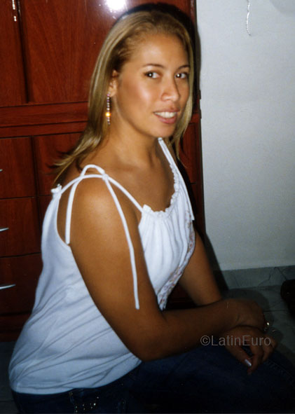 Date this happy Brazil girl Graciela from SAO PAULO B4822