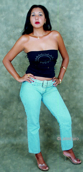 Date this exotic Brazil girl Patricia from GOIANIA B4894