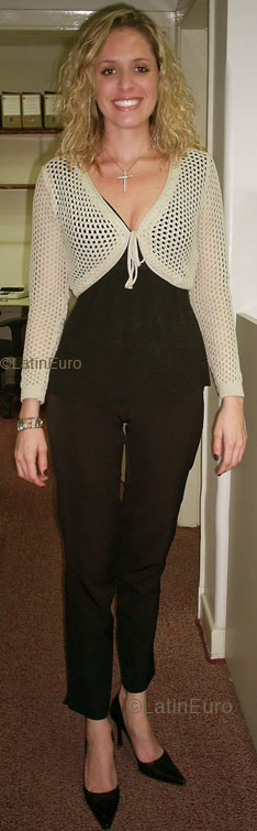 Date this exotic Brazil girl Fernanda from JARDIM B3780