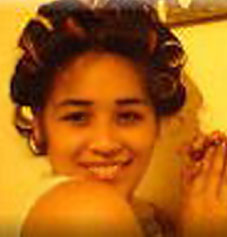 Date this beautiful Brazil girl Monalisa from SAO PAULO B5193