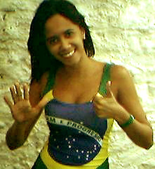 Date this happy Brazil girl Karine from FEIRA DE SANTANA B5207