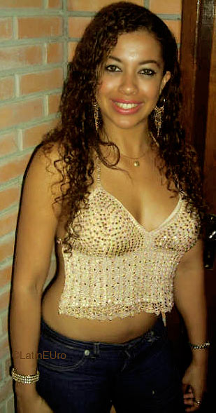 Date this athletic Brazil girl Rachel from  B5224