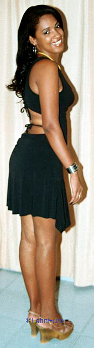 Date this charming Brazil girl Shirlene from JABOATAO B5225