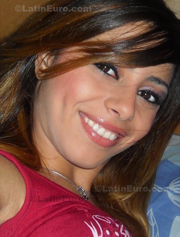 Date this foxy Brazil girl Juliana from Rio de Janeiro B524