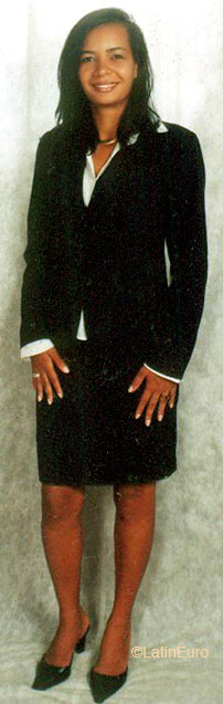 Date this sensual Brazil girl Valeria from SALVADOR B5247