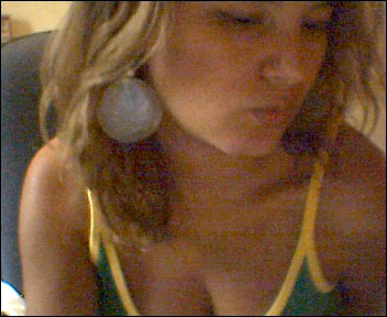 Date this georgeous Brazil girl Monica from ITATIBA B5278