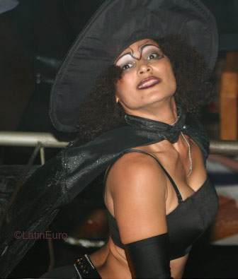 Date this foxy Brazil girl Jessica from  B5296