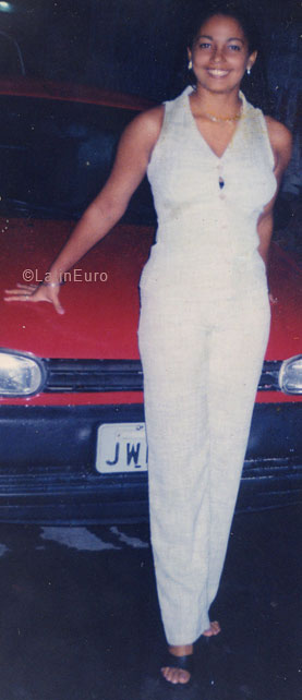 Date this stunning Brazil girl Eliene from MANAUS B5364