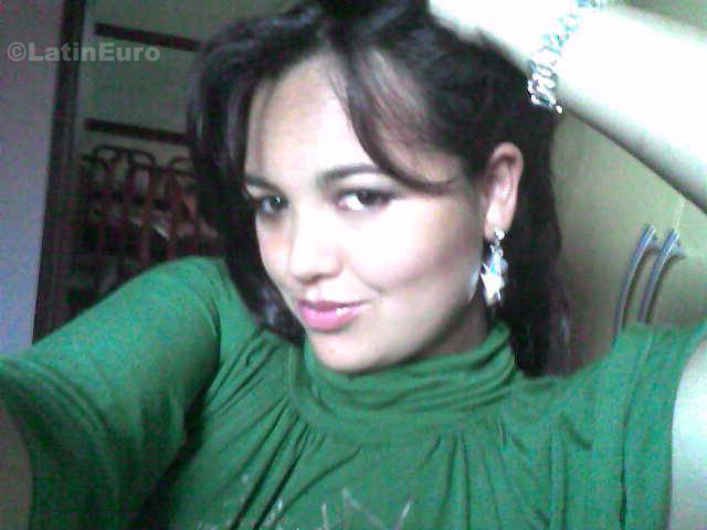 Date this hot Brazil girl Adrielly from Alfredo Vasconcelos B537