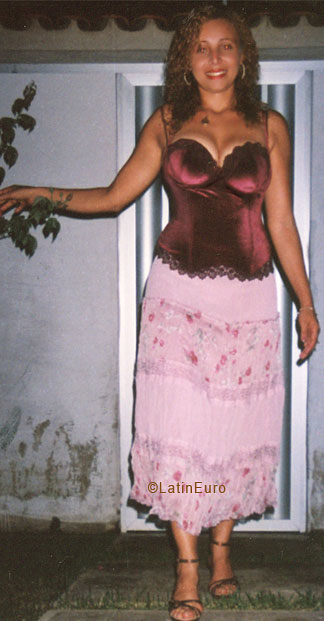 Date this delightful Brazil girl Sandra from CASTANHAL B5386