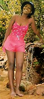 Date this hot Brazil girl Lucilene from SAO PAULO B5409