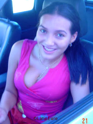 Date this good-looking Brazil girl Ana from RONDONOPOLIS B5417