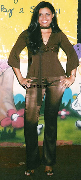 Date this sultry Brazil girl Alexandra from BRASILIA B5503