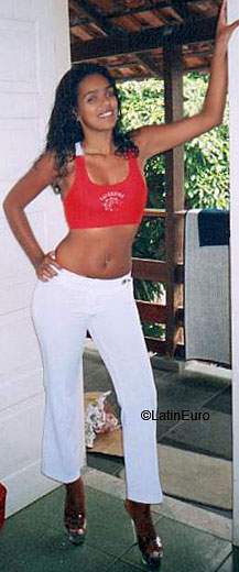 Date this charming Brazil girl Giselle from RIO DE JANEIRO B5637
