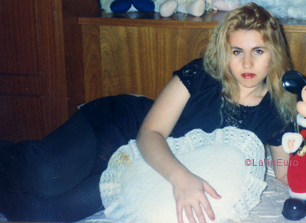 Date this gorgeous Brazil girl Helenice from BARRETOS B5733