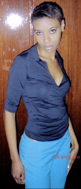 Date this athletic Brazil girl Patricia from SAO PAULO B5776