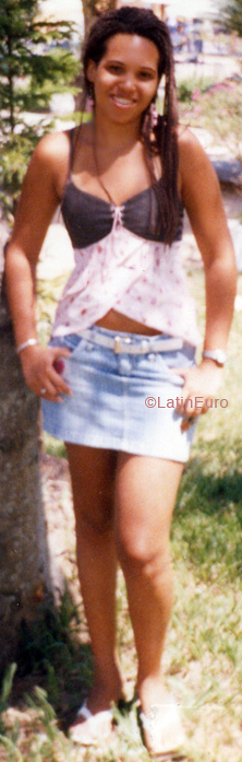 Date this good-looking Brazil girl Ana from GUARAPARI B5915