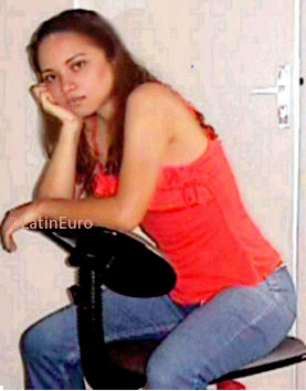 Date this gorgeous Brazil girl Flavia from LAGOA AZUL B5923