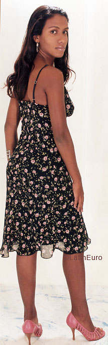 Date this stunning Brazil girl Graciely from MACAE B5936