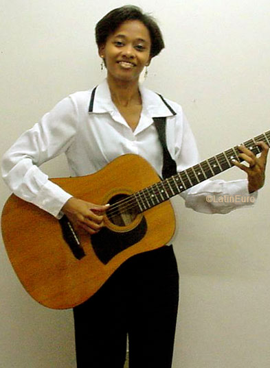 Date this tall Brazil girl Edileusa from MATO GROSSO B5951