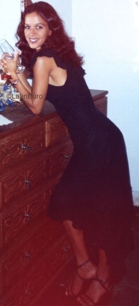 Date this good-looking Brazil girl Maria from GALILEIA B6231