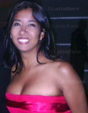 Date this beautiful Brazil girl Ana from Recife B638