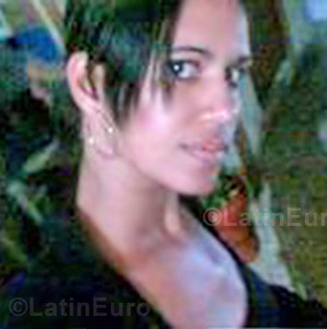 Date this exotic Brazil girl Debora from Salvador B678