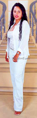 Date this athletic Brazil girl Fabiana from BARRETOS B6857