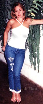 Date this beautiful Brazil girl Ledimara from BAMBUI B6860