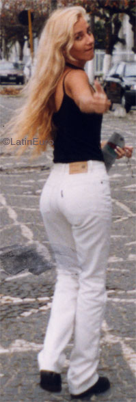 Date this foxy Brazil girl Sallete from GOIANIA B6907