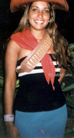 Date this attractive Brazil girl Maria from  B6954