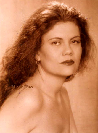 Date this stunning Brazil girl Miriam from PAINS B6959