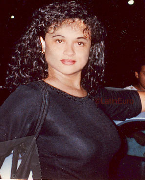 Date this cute Brazil girl Karine from MANAUS B7078