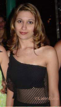 Date this georgeous Brazil girl Evelyn from SAO CARLOS B7118