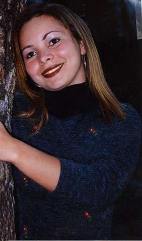 Date this beautiful Brazil girl Geovana from BRASILIA B7238